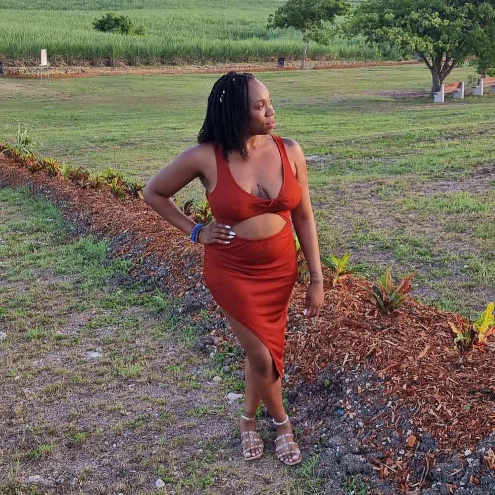 Meet your Posher, Miss